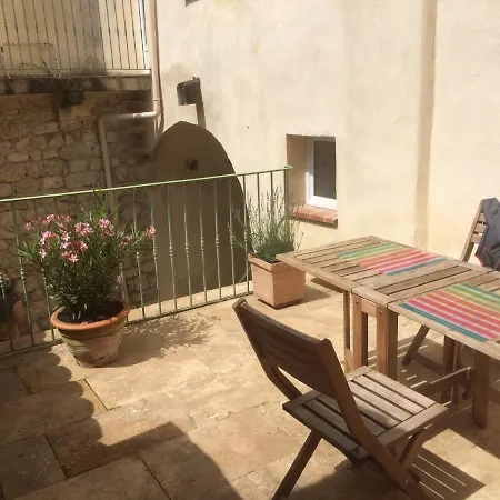 L' Ensoleilladou Apartment *