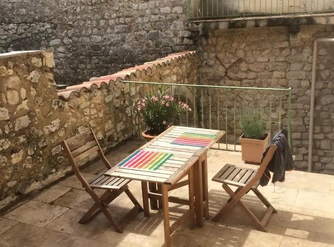 L' Ensoleilladou * קווינסון