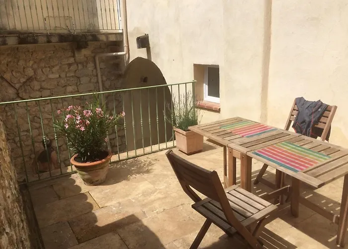 L' Ensoleilladou Apartment *